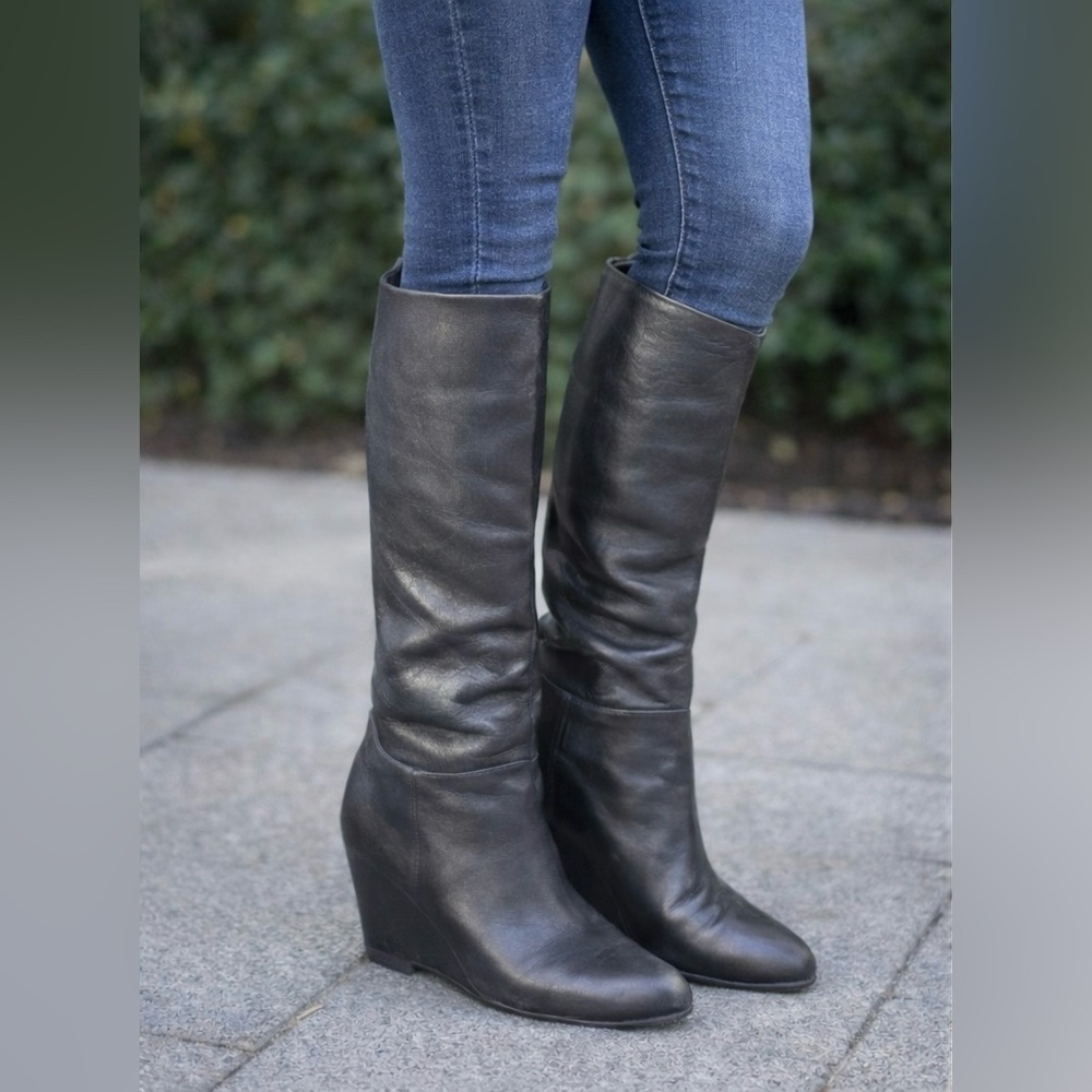 MARYN Black Leather Knee High Boots Women’s 8 Made in Brazil